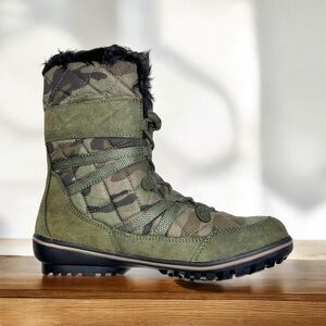 *NIB* LL BEAN Quilted insulated Snow Harbor Boots Dk. Loden Green Camo Sz. 7.5